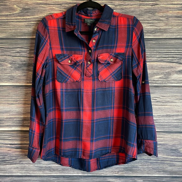 Tinsel Flannel Top - Picture 2 of 9